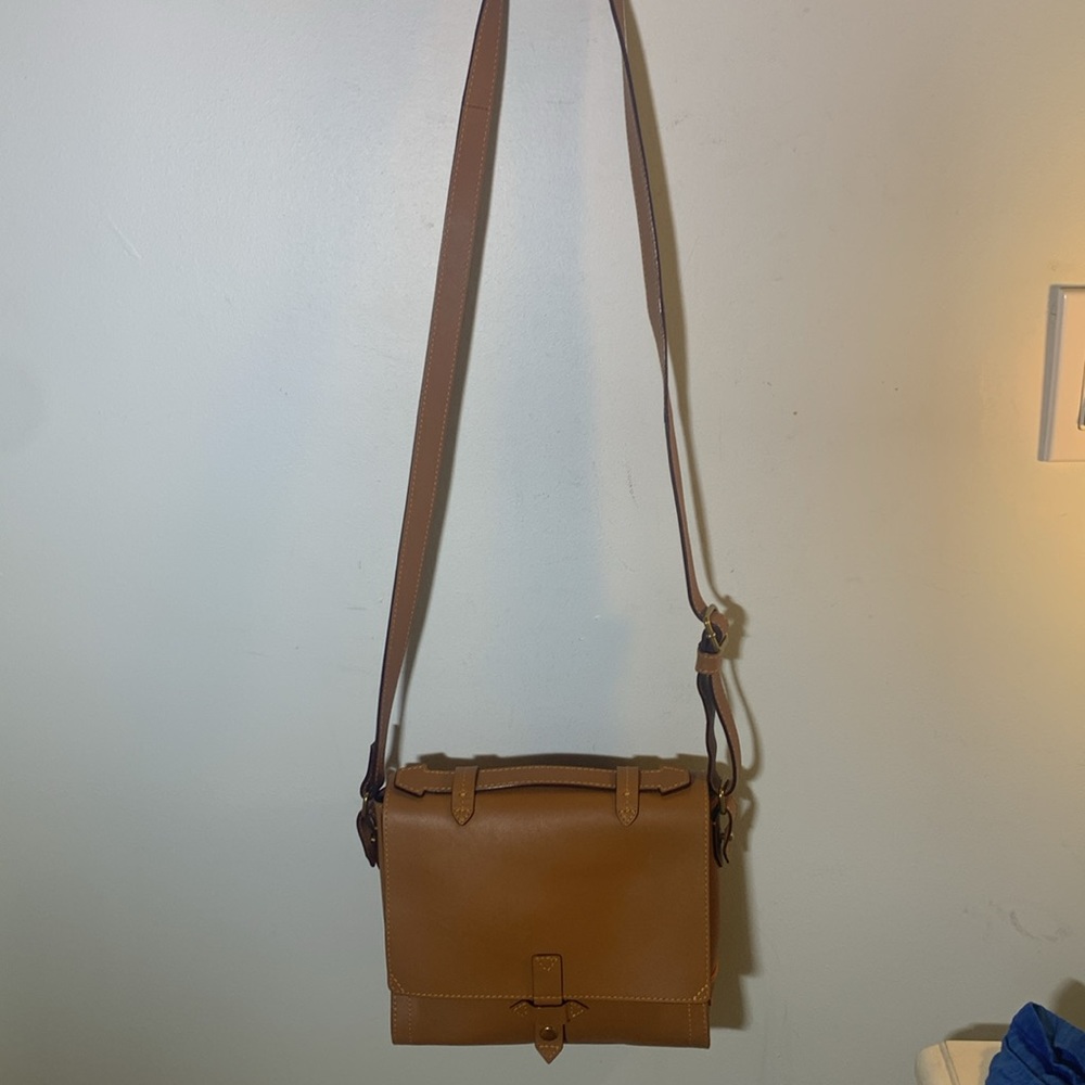 NWT III Be Ca by Joy Gryson tan genuine leather crossbody bag - Picture 11 of 11